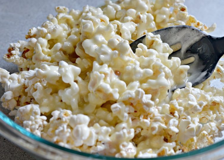 Red, White and Blue Popcorn Balls - My Latina Table