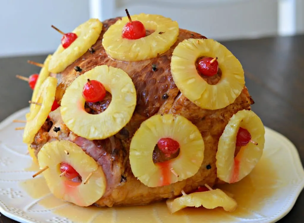 https://www.mylatinatable.com/wp-content/uploads/2017/11/Pineapple-Glazed-Ham-1-1024x751.jpg.webp